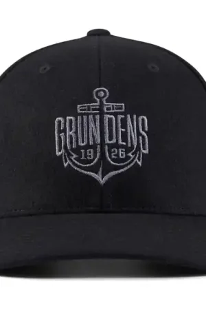 Must-Have Grundéns Logo Anchor Wool Trucker Black