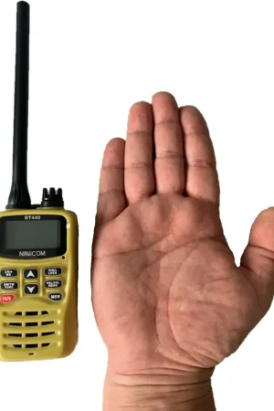 VHF Portable ultra compacte RT440 - Navicom Offre Exclusive