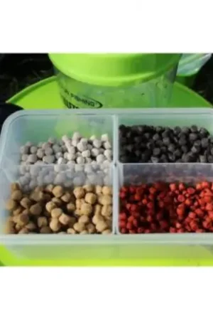 Boite à pellets FUN FISHING Etanche avec 4 compartiments - Taille L Top Vente