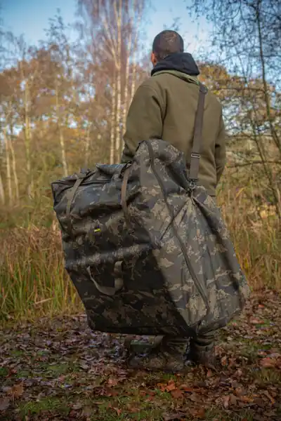 Bon Marché Solar Undercover Camo Bedchair Bag